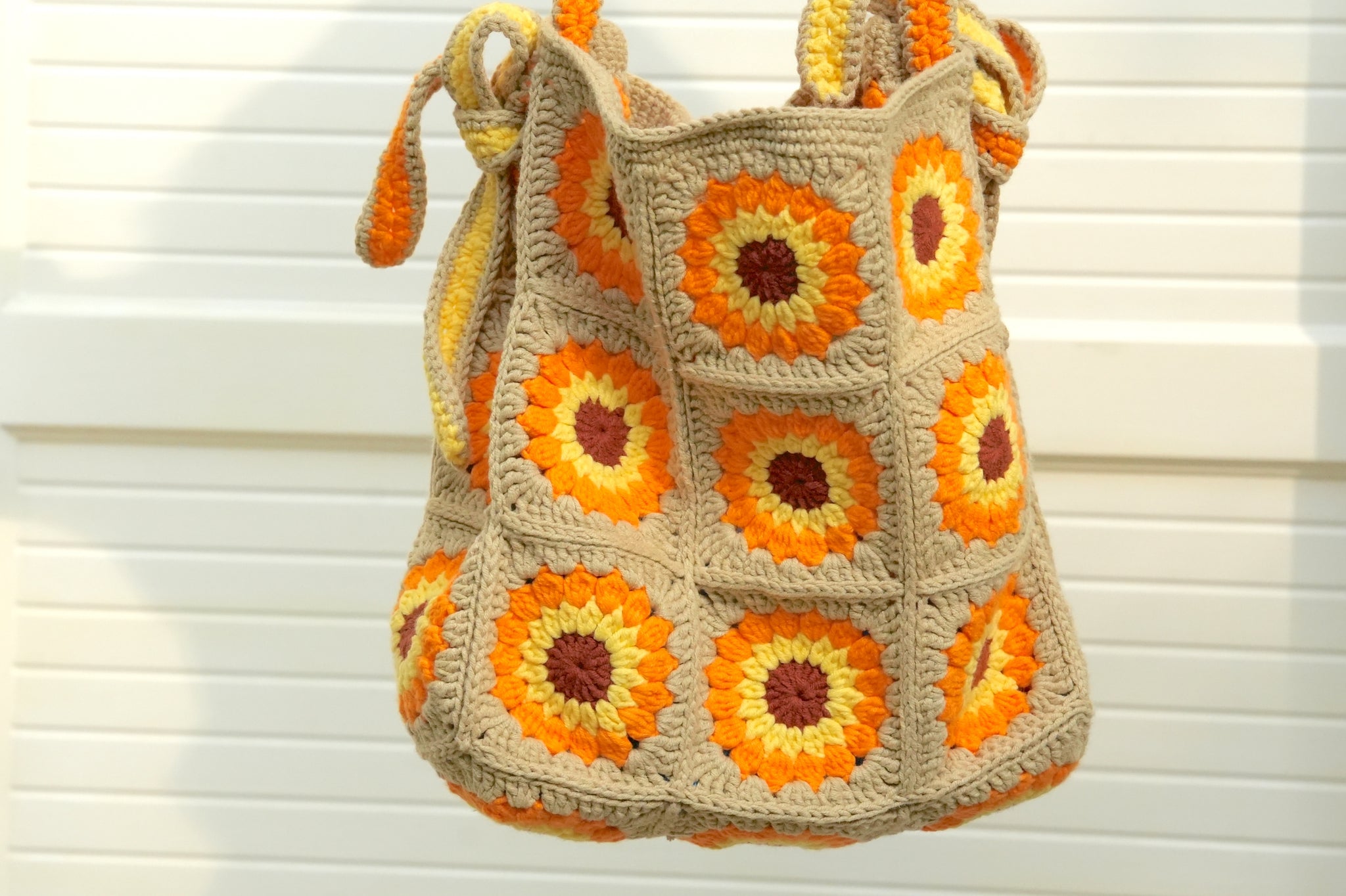 Crochet Sunburst Granny Square Bag 