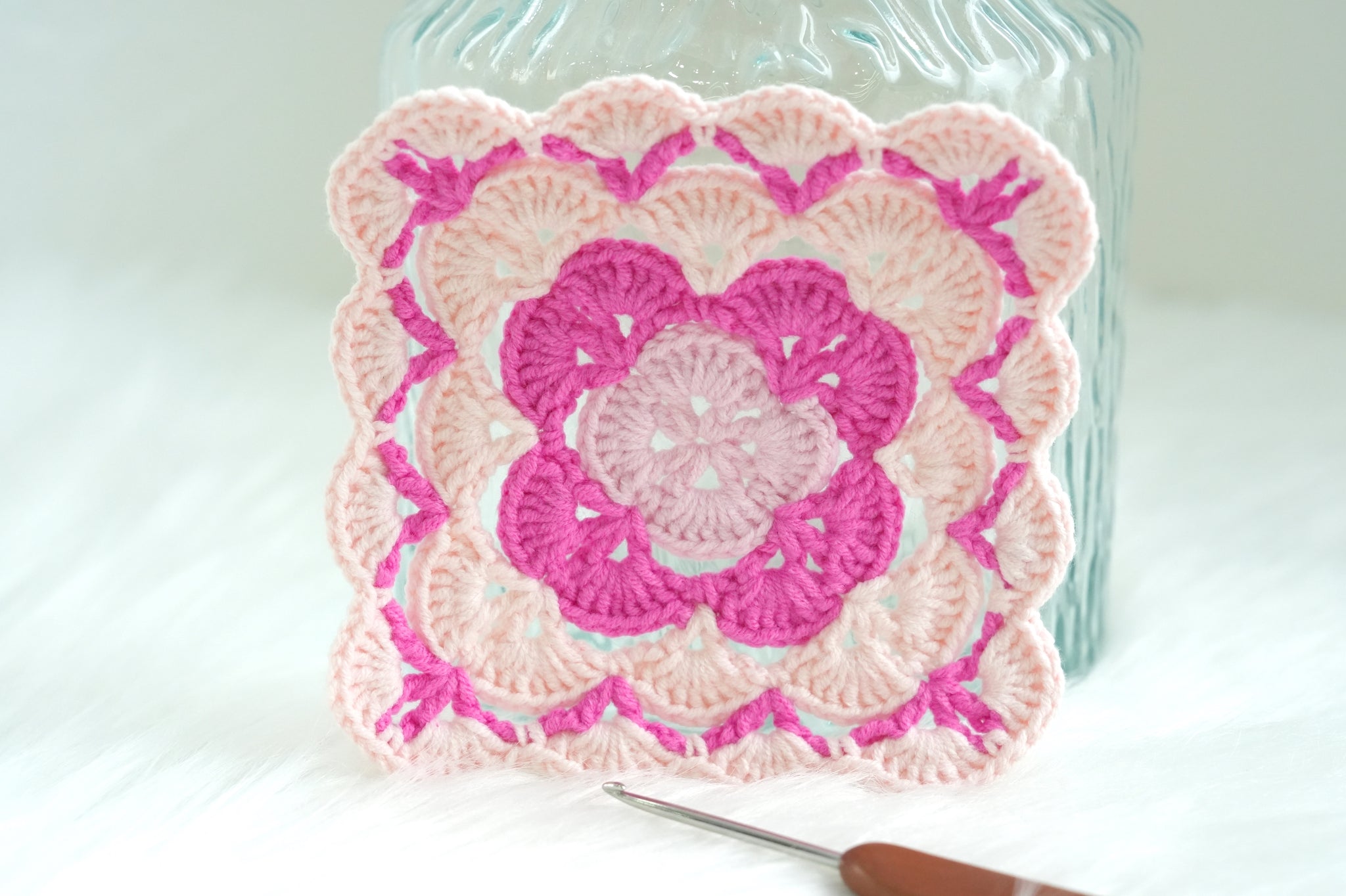 Crochet Shell Stitch Granny Square Style II Pattern