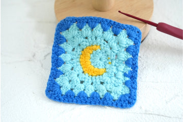 Crochet Moon Granny Square Style II Pattern