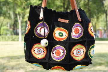 Crochet Black Granny Square Bag (Free Pattern)