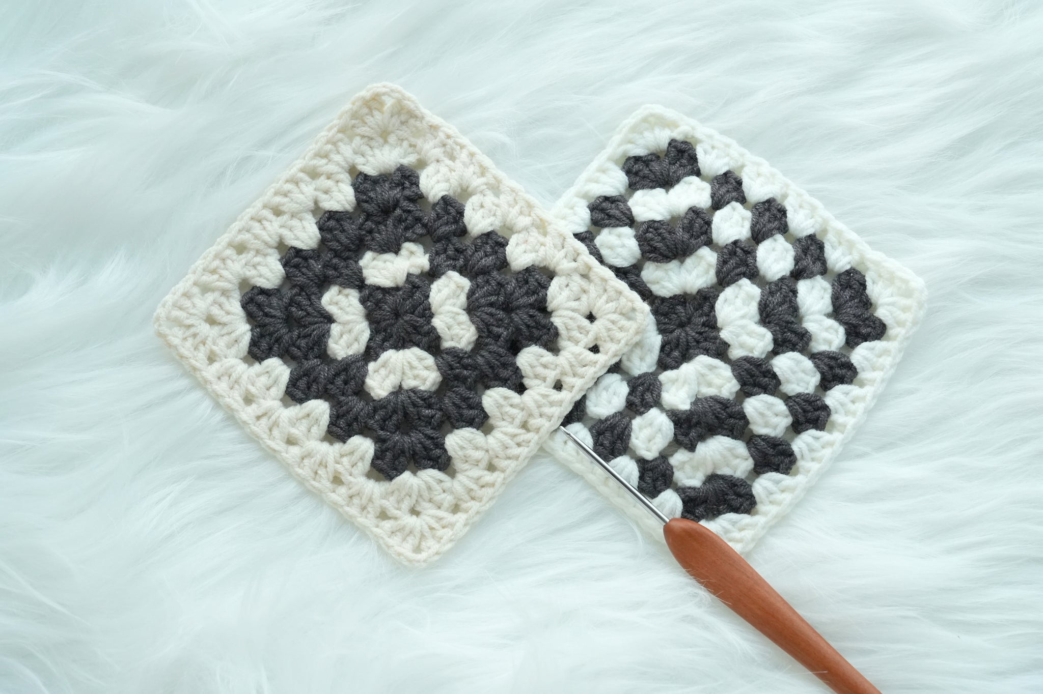 Crochet Black and White Granny Square Pattern Free