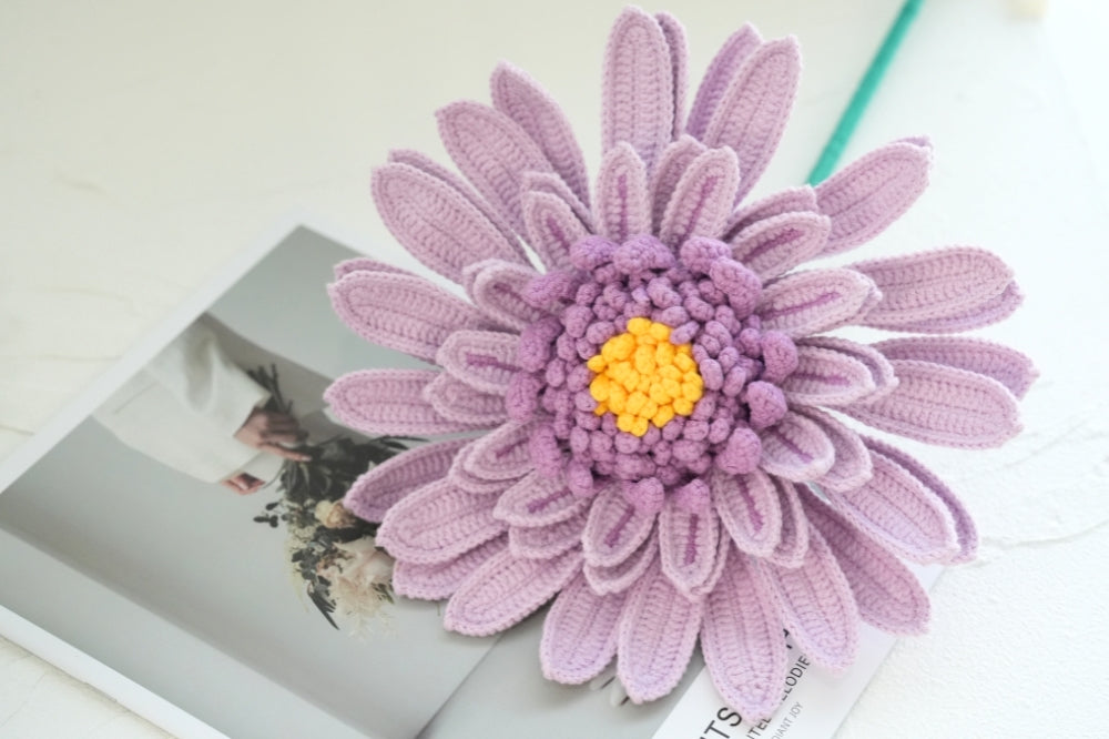 Crochet Gerbera Daisy Pattern Free (PDF + Beginner Tutorial)