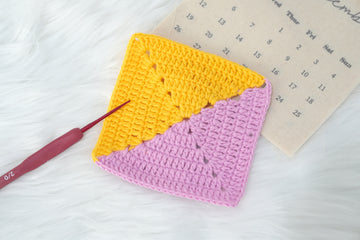 Crochet Two Color Granny Square
