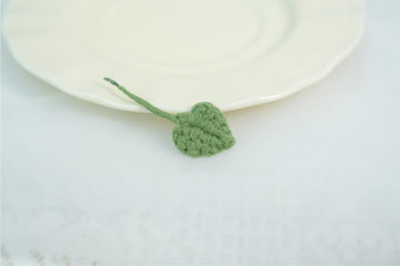 How to Crochet a Small Flower Leaf