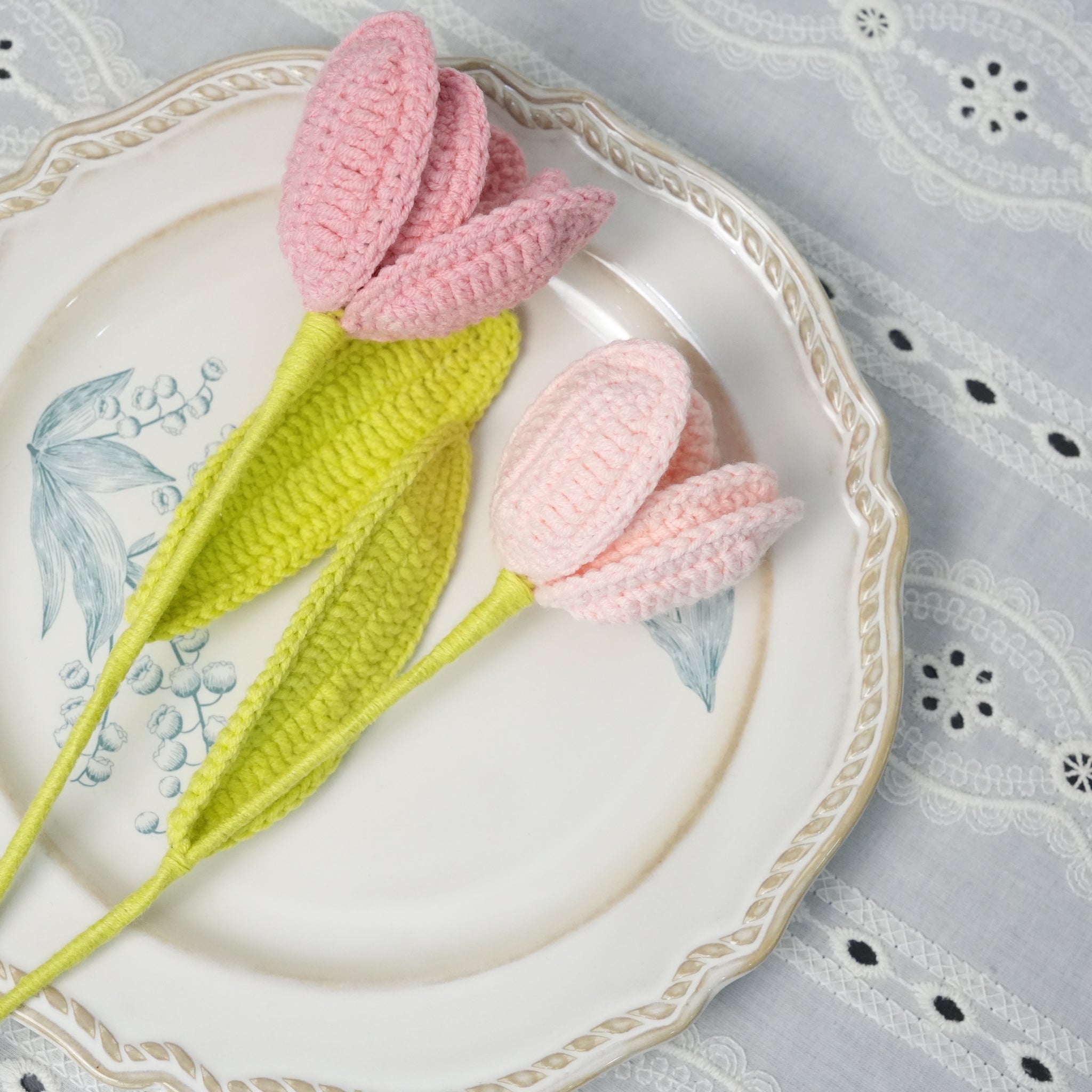 How to Crochet a Tulip Flower